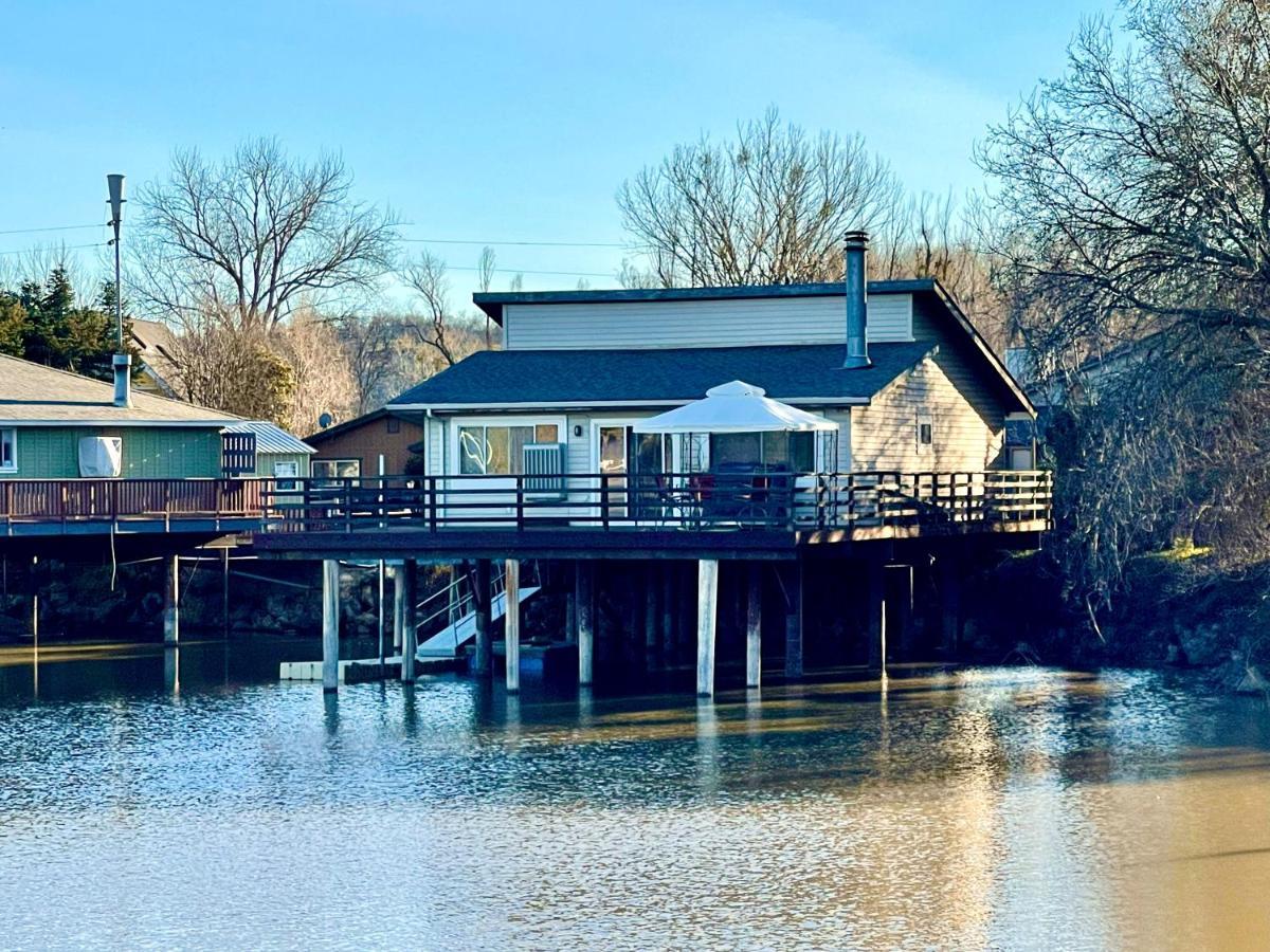 Fishing Bungalow On The Water W/Private Dock 莱克 外观 照片